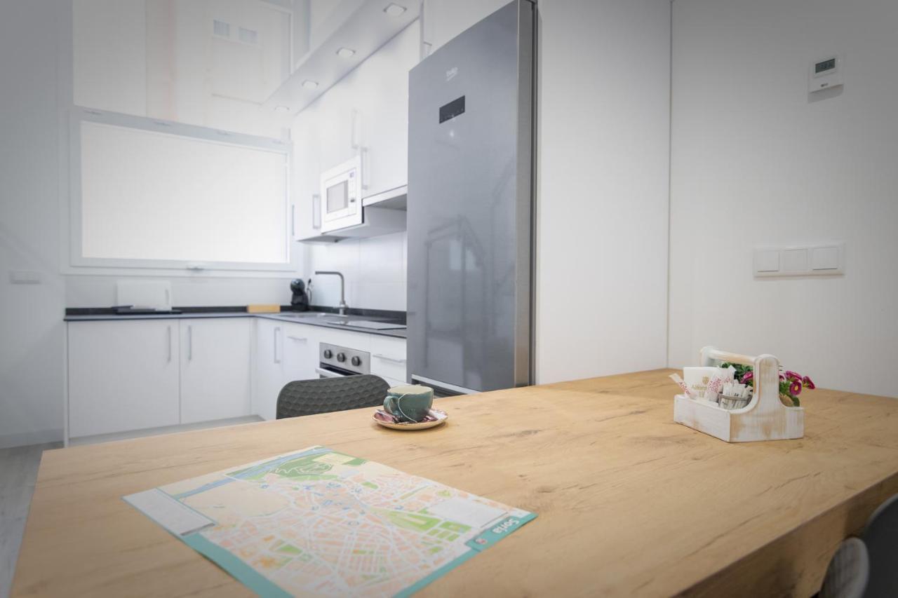 Apartamentos Soria Suites Экстерьер фото